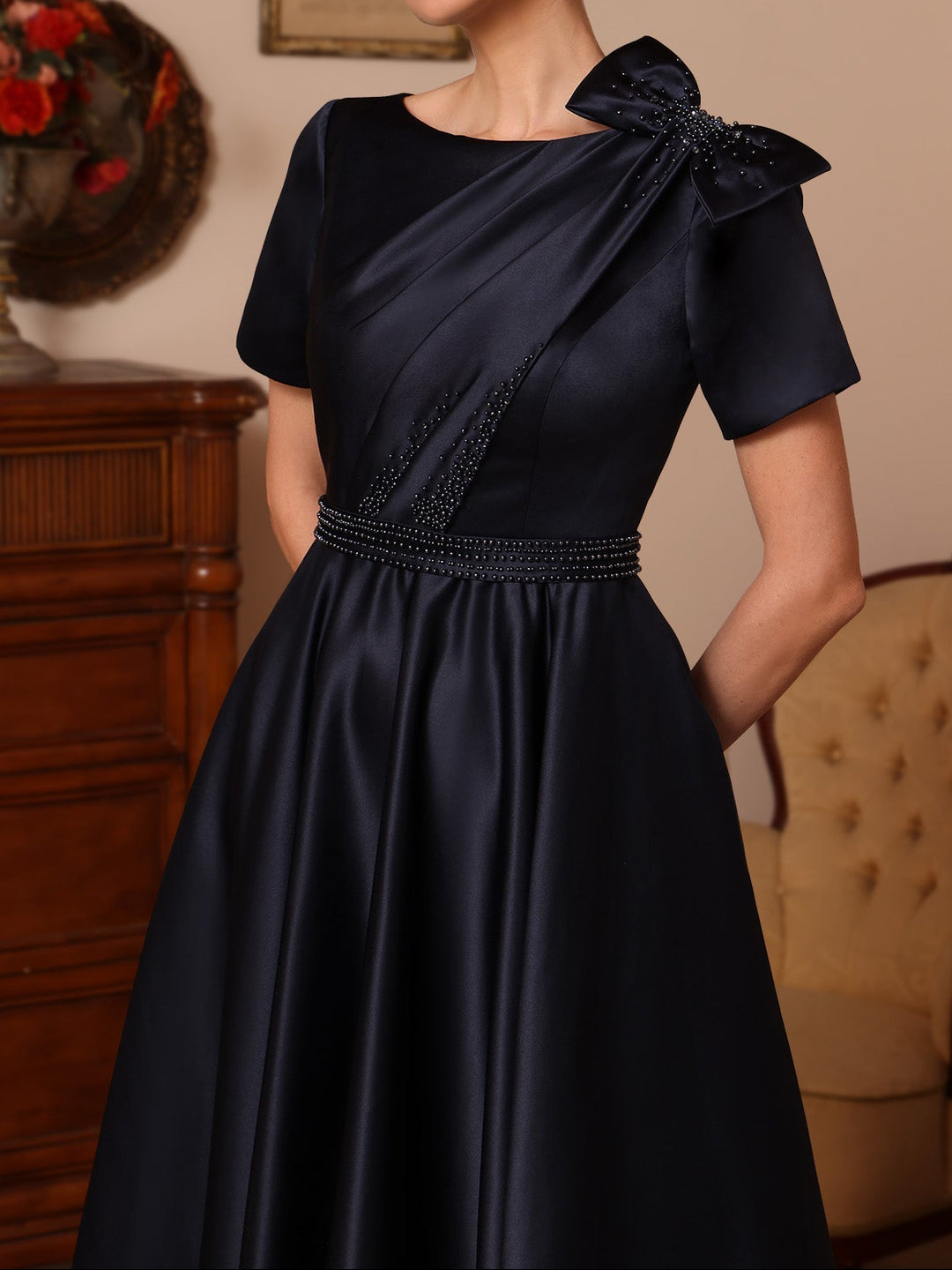 A-Line/Princess Scoop Satin Mother of the Bride Dresses Tea-Length Short Sleeves Beading Bowknot