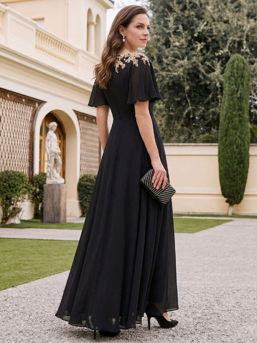 A-Line/Princess V-Neck Chiffon Mother of the Bride Dresses Appliques Floor-Length Short Sleeves Ruffles