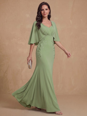 Trumpet/Mermaid V-Neck Stretch Satin Mother of the Bride Dresses Floor-Length Appliques Short Sleeves  Ruched