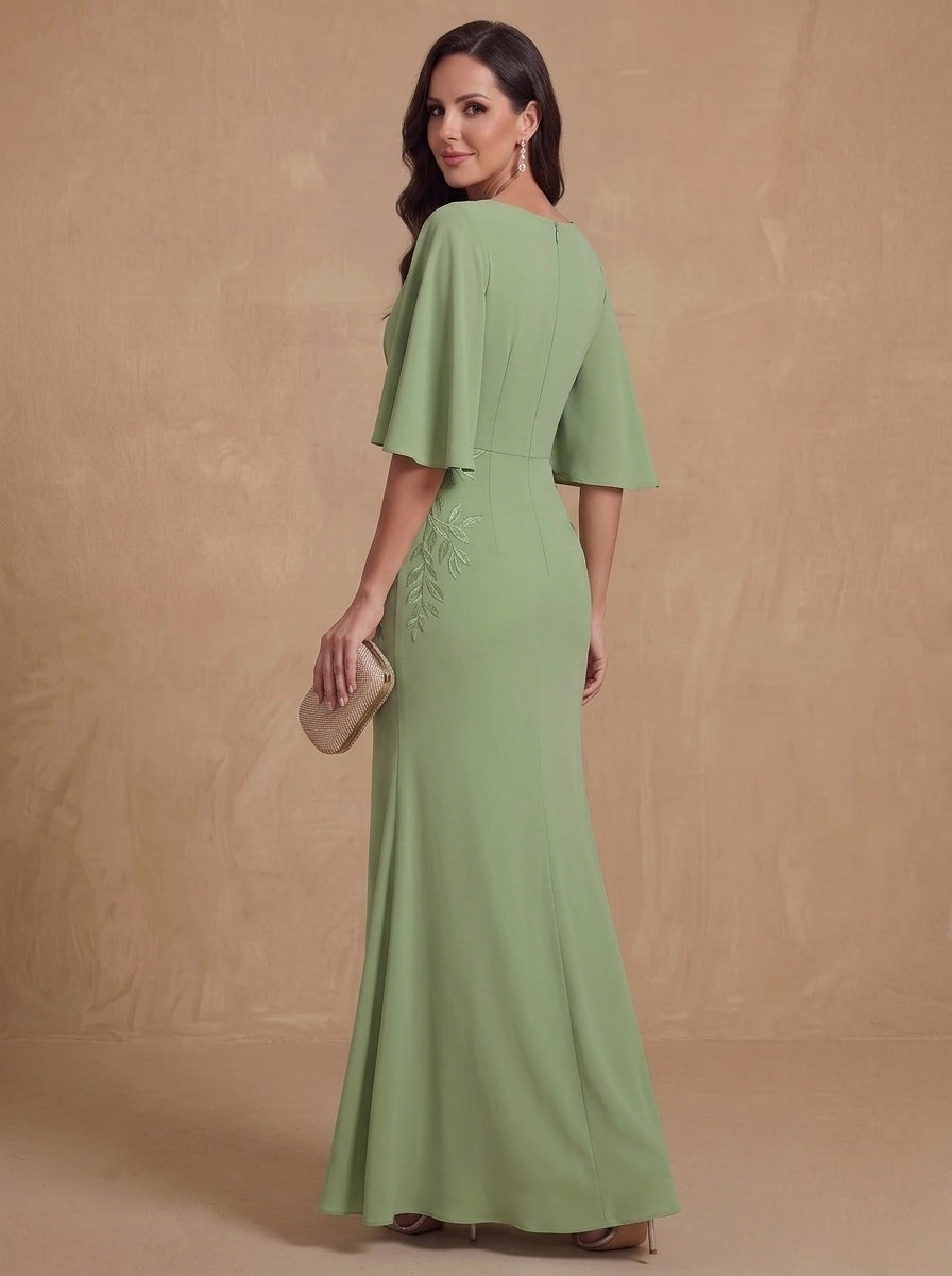Trumpet/Mermaid V-Neck Stretch Satin Mother of the Bride Dresses Floor-Length Appliques Short Sleeves  Ruched