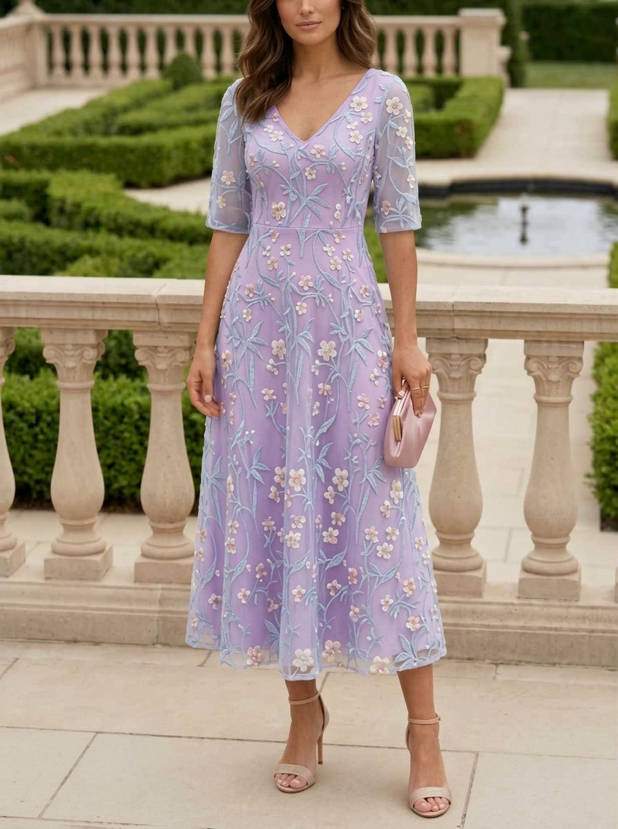 A-Line/Princess V-Neck Embroidery Mother of the Bride Dresses Floral Half Sleeves Tea-Length
