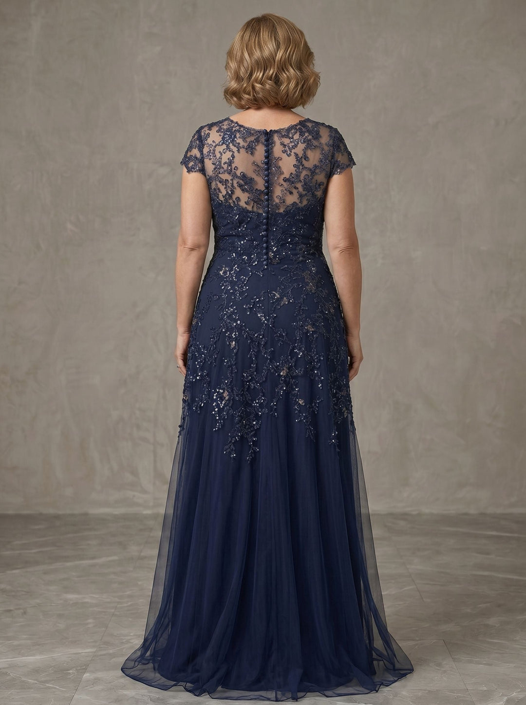 A-Line/Princess Scoop Short Sleeves Tulle Floor Length Plus Size Mother of the Bride Dresses