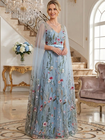 A-Line/Princess V-Neck Cape Sleeves Mother of the Bride & Groom Dresses Floor-Length Lace Embroidery