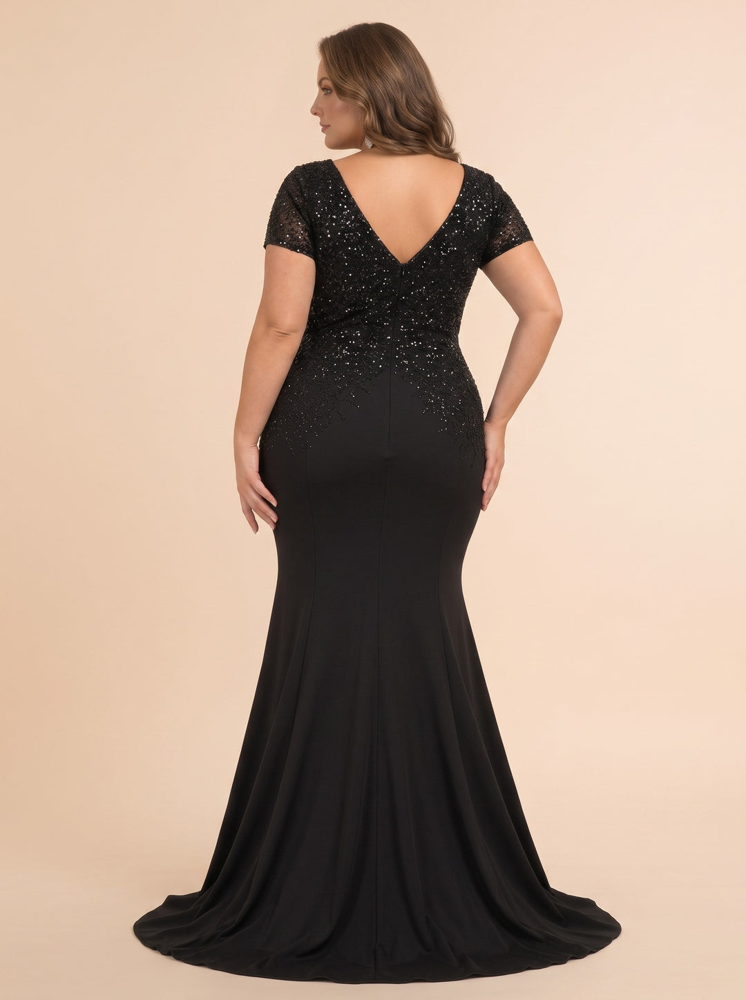 Trumpet/Mermaid V-Neck Short Sleeves Sequins Stretch Satin Floor-Length Plus Size Mother of the Bride Dresses