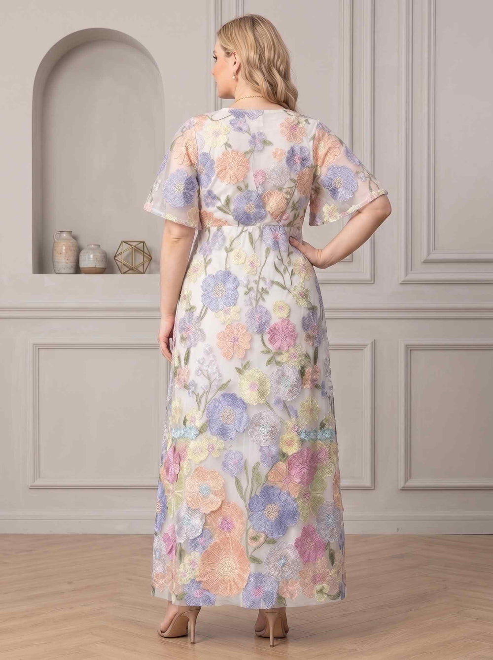 A-Line/Princess Lace Floral Embroidery V-Neck Half Sleeves Ankle-Length Plus Size Mother of the Bride Dresses
