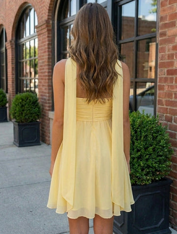 A-Line/Princess Strapless Chiffon Homecoming Dresses with Scarf Sleeveless Short/Mini Ruched