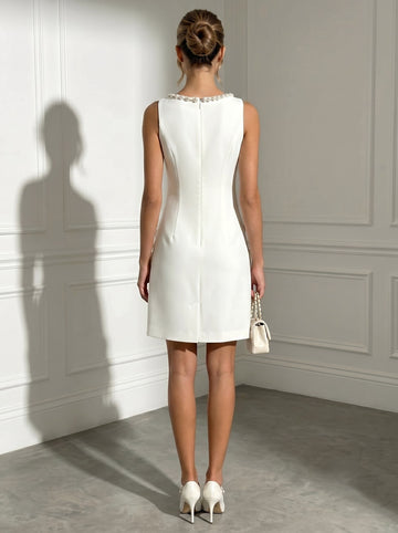 A-Line/Princess Boat Neck Sleeveless White 3D Floral Pearl Mini Cocktail Dresses