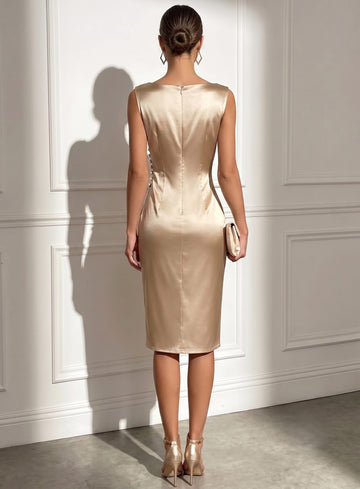 Sheath/Column Scoop Sleeveless Ruched Satin Knee-Length Cocktail Dresses