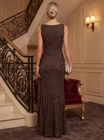 Sheath/Column Boat Neck Lace Embroidery Evening Dresses Floor-Length Floral Sleeveless Ruffles Formal Dresses