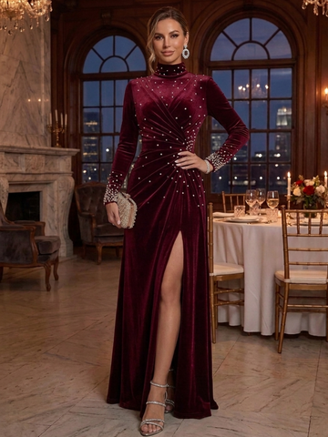 A-Line/Princess Mock Neck Velvet Evening Dresses Floor-Length Long Sleeves Formal Dresses With Pearls & Split Side