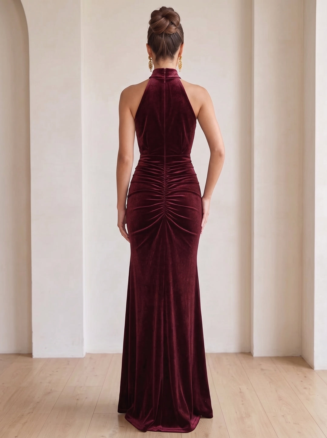 Sheath/Column Halter Velvet Evening Dresses Sleeveless Ruched Formal Dresses Floor-Length With Ruching