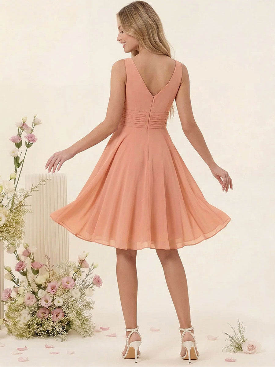 A-Line/Princess Knee-Length V-Neck Bridesmaid Dresses With Ruffles