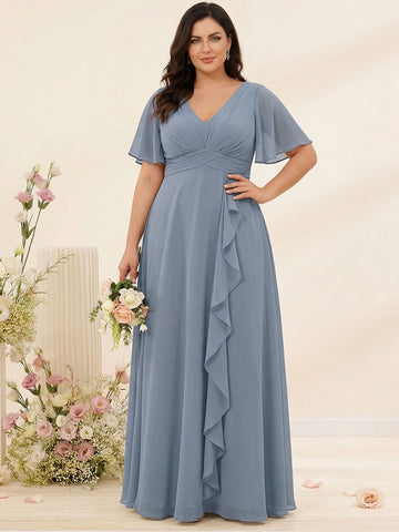 A-Line/Princess V-Neck Short Sleeves Plus Size Bridesmaid Dresses with Pockets
