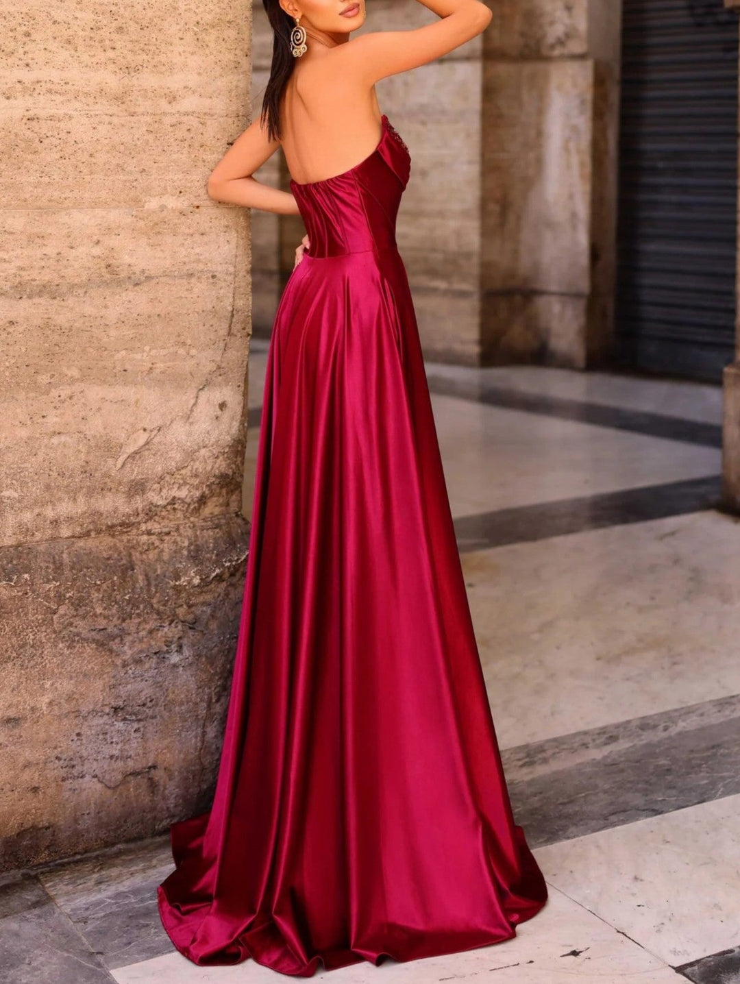 A Line/Princesses Prom Dresses Basque Waist Satin Strapless Floor-Length Formal Corset Dress With Sequins